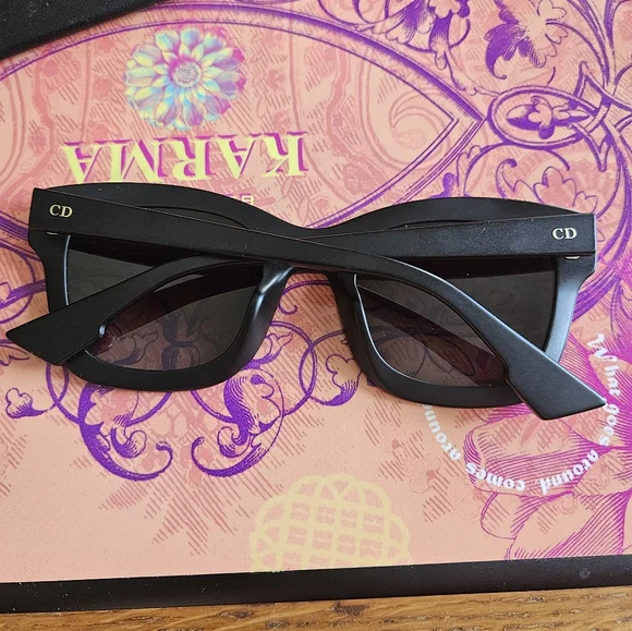 Christian DIOR Izon Sunglasses - Picture 3 of 8